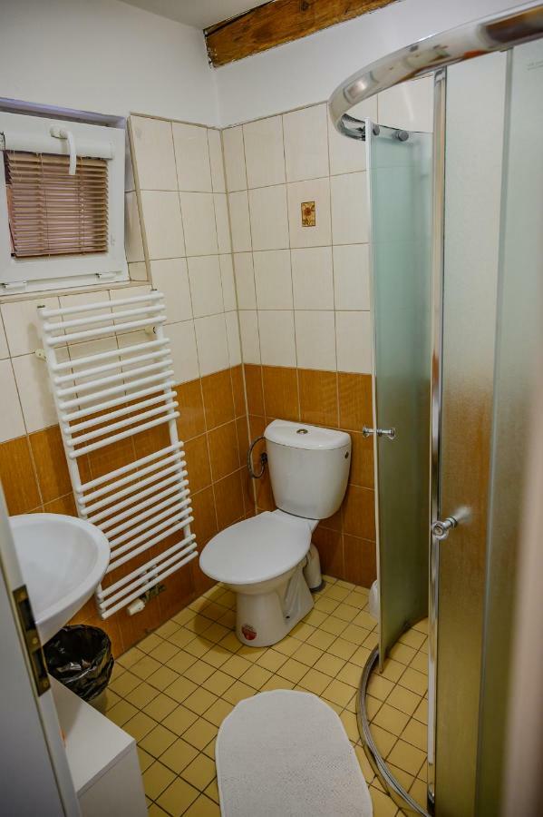 Penzion Tyra Trinec Exterior photo