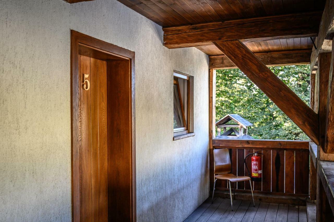 Penzion Tyra Trinec Exterior photo